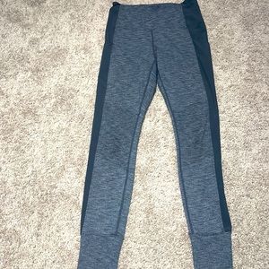 Gray toned Athleta leggings extra small
